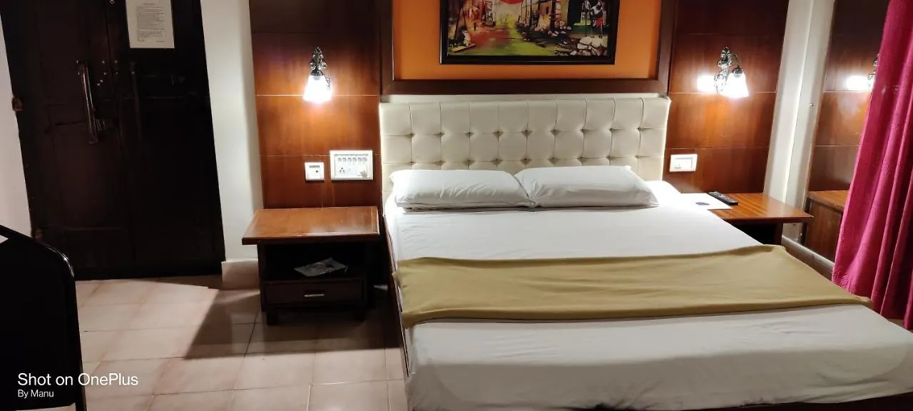Hotel Peninsula Thrissur
