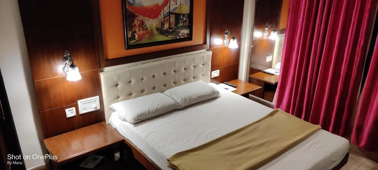 Hotel Peninsula Thrissur