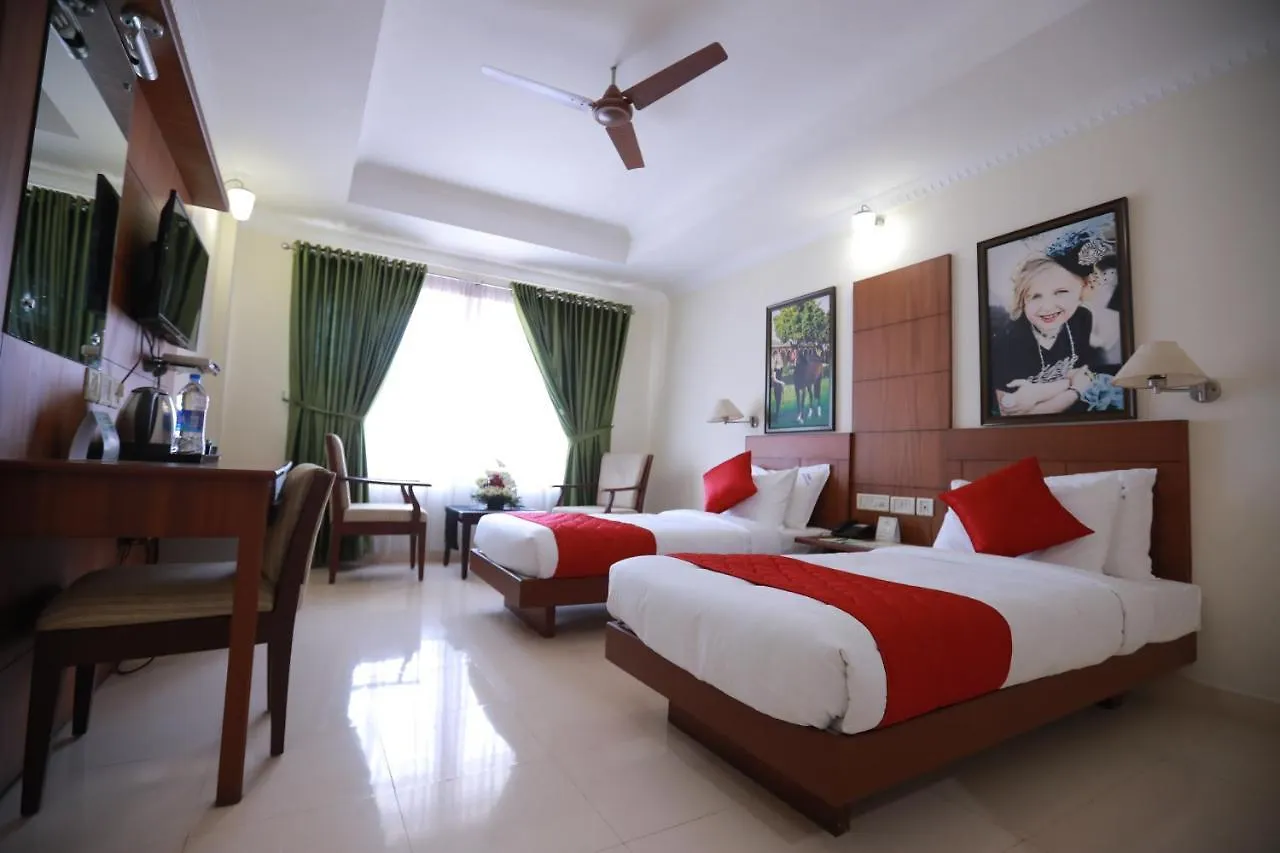 Hotel Peninsula Thrissur